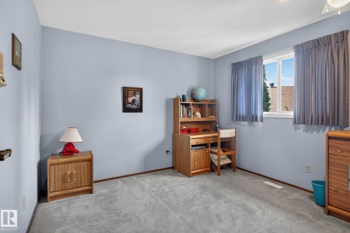 18132 78 Avenue Nw, Edmonton, AB - Indoor Photo Showing Bedroom