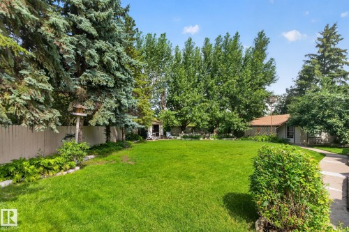 18132 78 Avenue Nw, Edmonton, AB - Outdoor