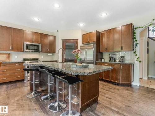 2825 Anderson Place Sw, Edmonton, AB - Indoor Photo Showing Kitchen With Stainless Steel Kitchen