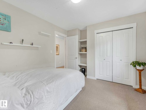 2825 Anderson Place Sw, Edmonton, AB - Indoor Photo Showing Bedroom