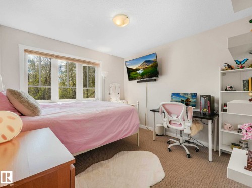2825 Anderson Place Sw, Edmonton, AB - Indoor Photo Showing Bedroom