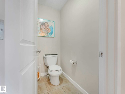 2825 Anderson Place Sw, Edmonton, AB - Indoor Photo Showing Bathroom