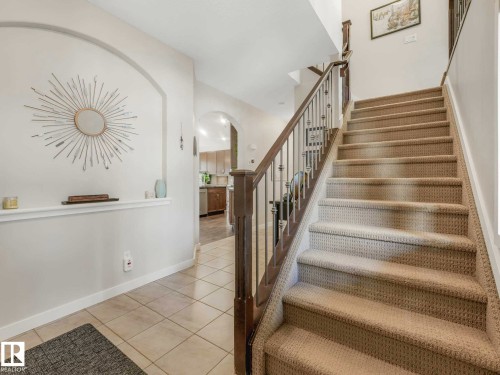 2825 Anderson Place Sw, Edmonton, AB - Indoor Photo Showing Other Room