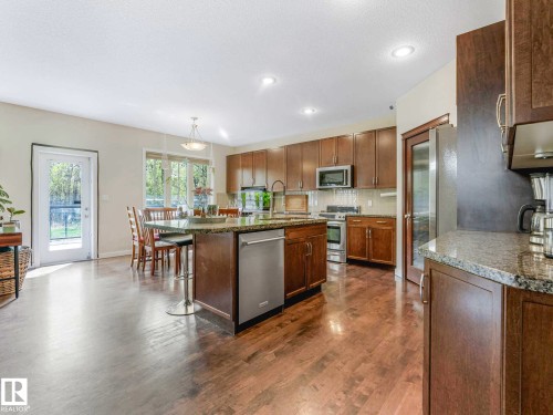 2825 Anderson Place Sw, Edmonton, AB - Indoor Photo Showing Kitchen With Stainless Steel Kitchen