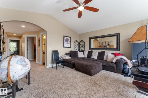 8 Danfield Place, Spruce Grove, AB - Indoor