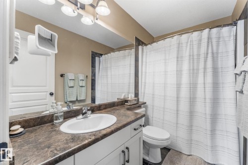 8 Danfield Place, Spruce Grove, AB - Indoor Photo Showing Bathroom