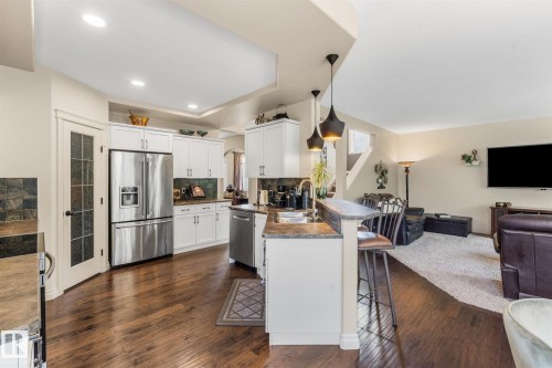 8 Danfield Place, Spruce Grove, AB - Indoor Photo Showing Kitchen With Double Sink