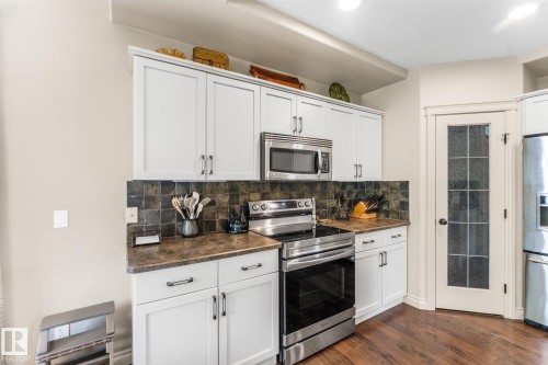 8 Danfield Place, Spruce Grove, AB - Indoor Photo Showing Kitchen