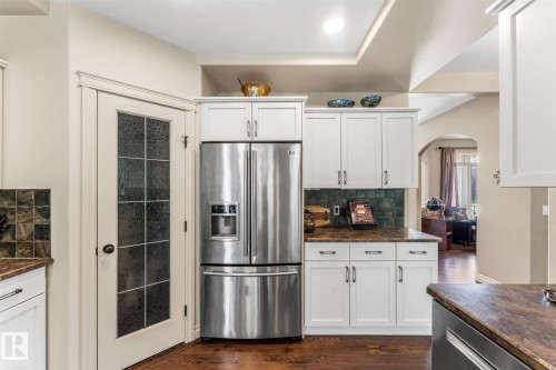 8 Danfield Place, Spruce Grove, AB - Indoor Photo Showing Kitchen