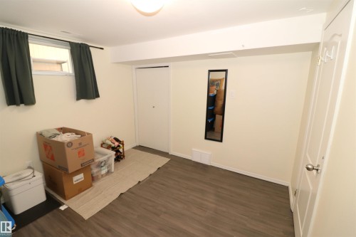 8620 79 Street Nw, Edmonton, AB - Indoor Photo Showing Other Room