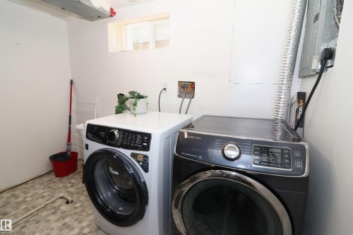 8620 79 Street Nw, Edmonton, AB - Indoor Photo Showing Laundry Room