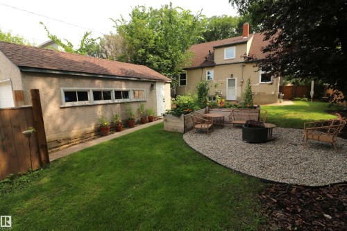 8620 79 Street Nw, Edmonton, AB - Outdoor