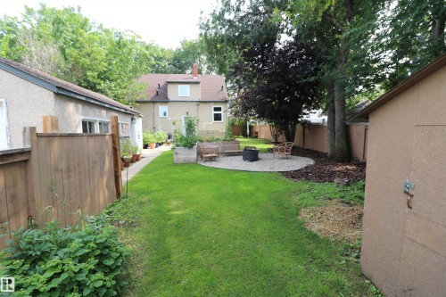 8620 79 Street Nw, Edmonton, AB - Outdoor