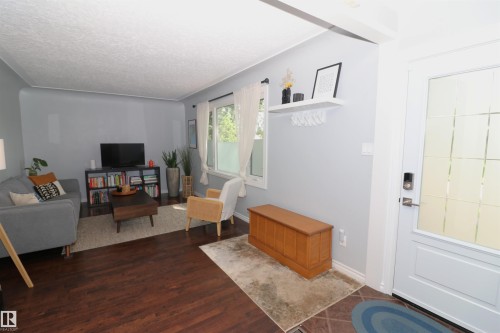8620 79 Street Nw, Edmonton, AB - Indoor