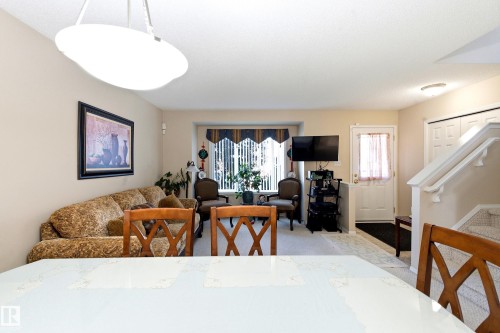 2806 31 Street Nw, Edmonton, AB - Indoor Photo Showing Dining Room