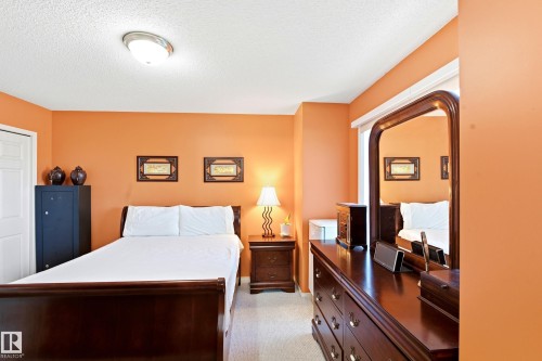 2806 31 Street Nw, Edmonton, AB - Indoor Photo Showing Bedroom