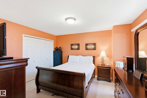 2806 31 Street Nw, Edmonton, AB - Indoor Photo Showing Bedroom