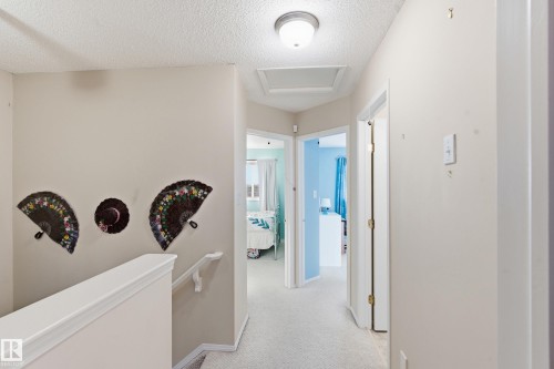 2806 31 Street Nw, Edmonton, AB - Indoor Photo Showing Other Room