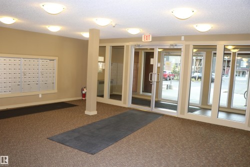 #312 3207 James Mowatt Trail Sw, Edmonton, AB - Indoor Photo Showing Other Room