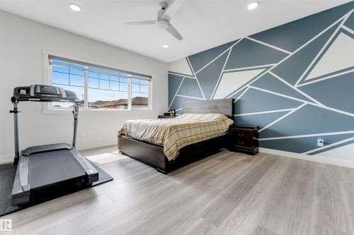2912 12 Avenue Nw, Edmonton, AB - Indoor Photo Showing Gym Room