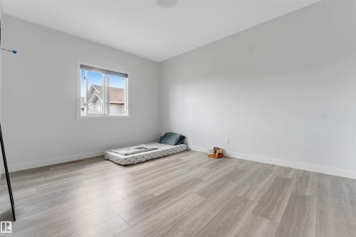 2912 12 Avenue Nw, Edmonton, AB - Indoor