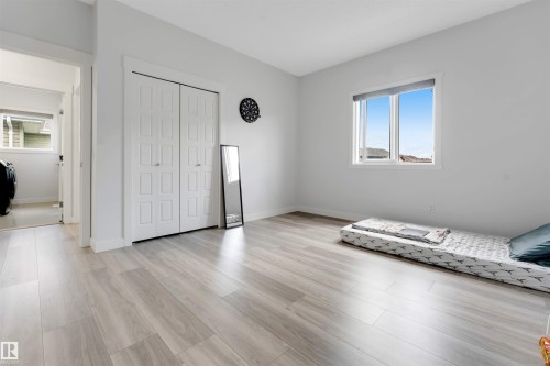 2912 12 Avenue Nw, Edmonton, AB - Indoor