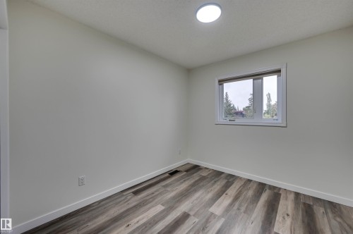 5507 179 Street Nw, Edmonton, AB - Indoor Photo Showing Other Room