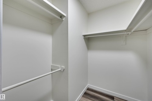 5507 179 Street Nw, Edmonton, AB - Indoor With Storage
