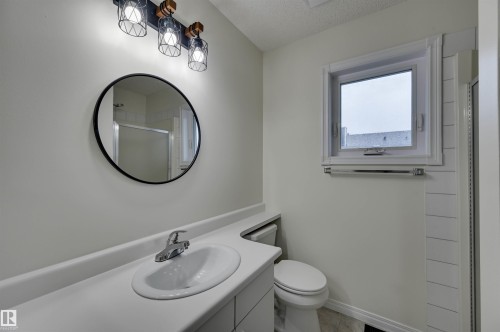 5507 179 Street Nw, Edmonton, AB - Indoor Photo Showing Bathroom