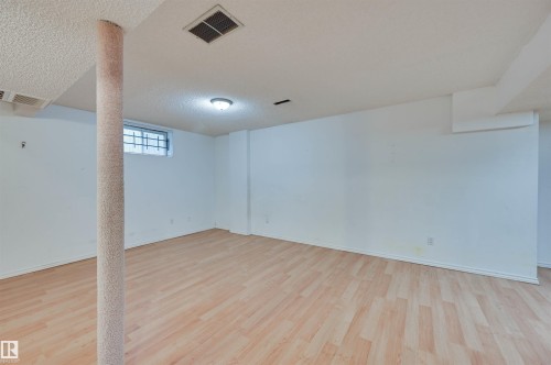 5507 179 Street Nw, Edmonton, AB - Indoor Photo Showing Other Room