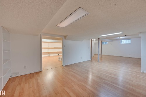 5507 179 Street Nw, Edmonton, AB - Indoor