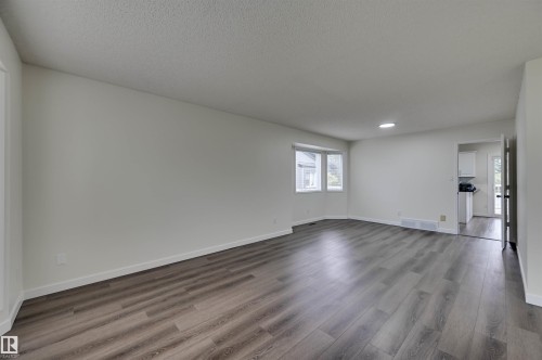 5507 179 Street Nw, Edmonton, AB - Indoor Photo Showing Other Room