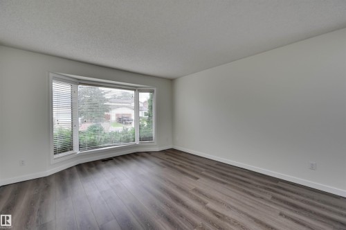 5507 179 Street Nw, Edmonton, AB - Indoor Photo Showing Other Room