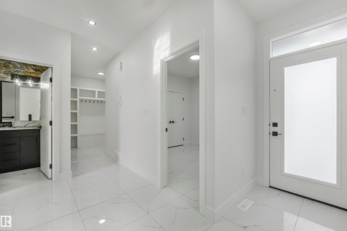 3507 44 Avenue, Beaumont, AB - Indoor Photo Showing Other Room