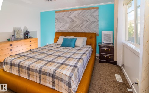 #13 7289 South Terwillegar Dr Nw, Edmonton, AB - Indoor Photo Showing Bedroom
