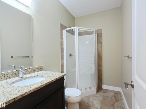 #21 11518 76 Av Nw, Edmonton, AB - Indoor Photo Showing Bathroom