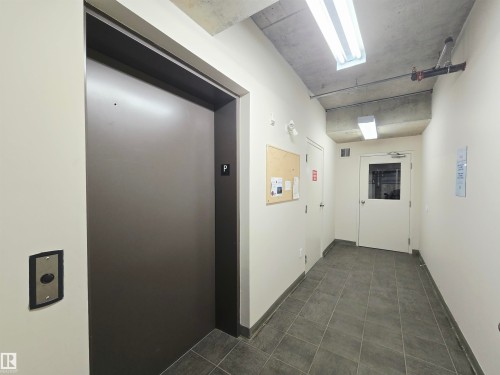 #21 11518 76 Av Nw, Edmonton, AB - Indoor Photo Showing Other Room