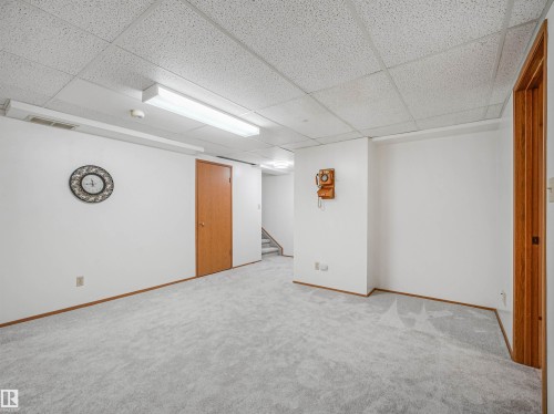 5749 189 Street Nw, Edmonton, AB - Indoor