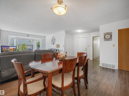 5749 189 Street Nw, Edmonton, AB - Indoor Photo Showing Dining Room