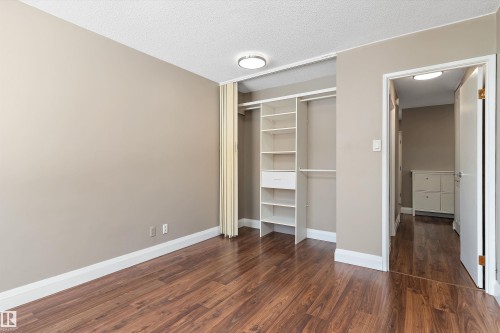 #1002 9725 106 St Nw, Edmonton, AB - Indoor Photo Showing Other Room