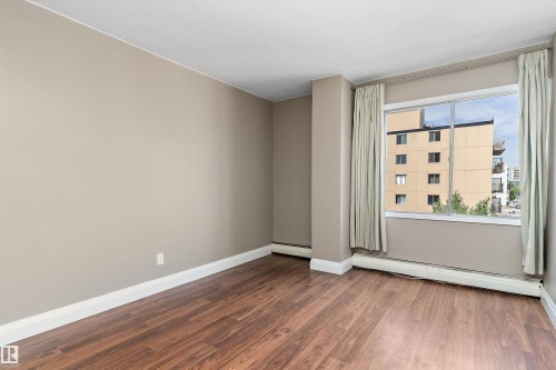 #1002 9725 106 St Nw, Edmonton, AB - Indoor Photo Showing Other Room
