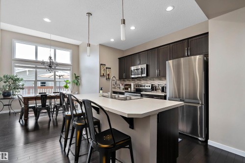 21915 99 Avenue Nw, Edmonton, AB - Indoor Photo Showing Kitchen With Upgraded Kitchen