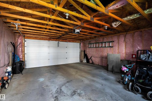 21915 99 Avenue Nw, Edmonton, AB - Indoor Photo Showing Garage