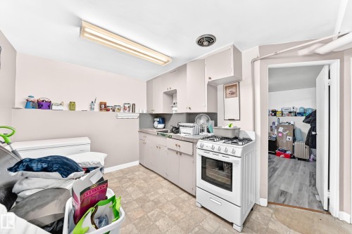9031 150 Street Nw, Edmonton, AB - Indoor Photo Showing Kitchen