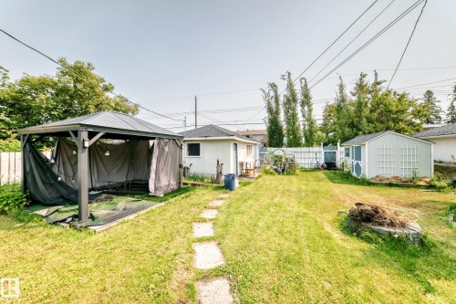 9031 150 Street Nw, Edmonton, AB - Outdoor