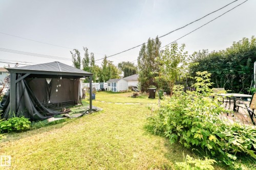 9031 150 Street Nw, Edmonton, AB - Outdoor