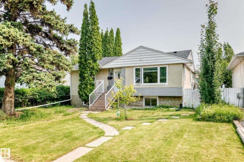 9031 150 Street Nw, Edmonton, AB - Outdoor