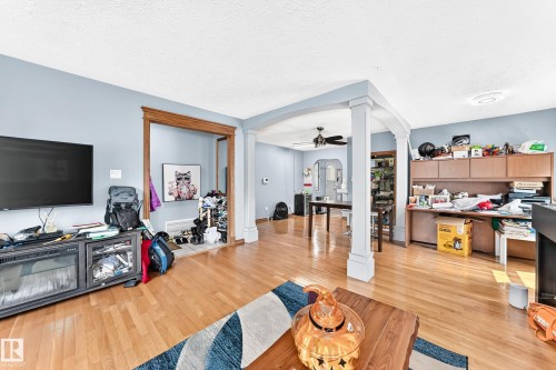 9031 150 Street Nw, Edmonton, AB - Indoor Photo Showing Living Room