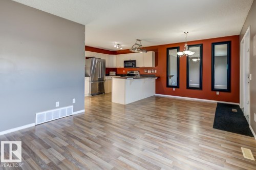 17703 90 Street Nw, Edmonton, AB - Indoor Photo Showing Kitchen
