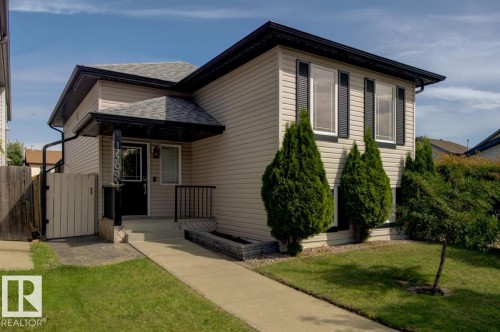 17703 90 Street Nw, Edmonton, AB - Outdoor
